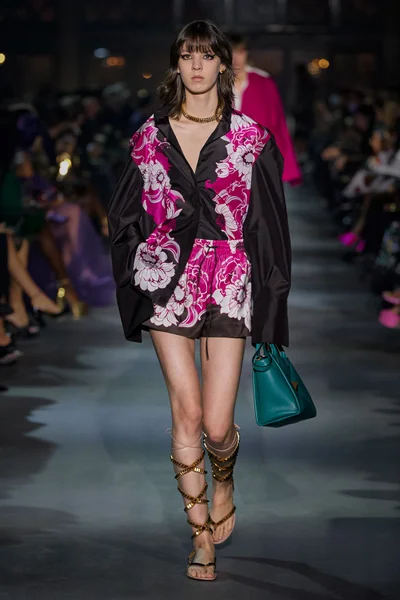 Look 42
